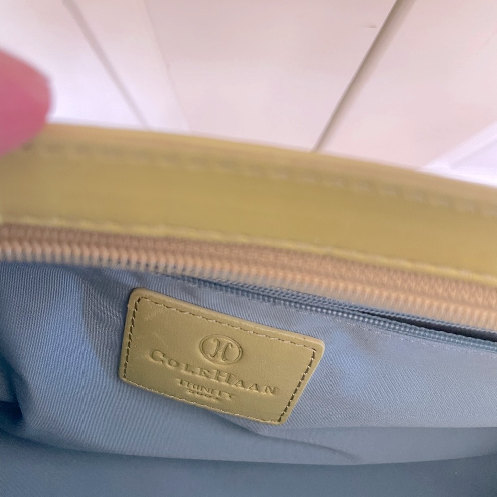 Cole Haan Trinity rare beautiful lime handbag - Picture 8 of 8